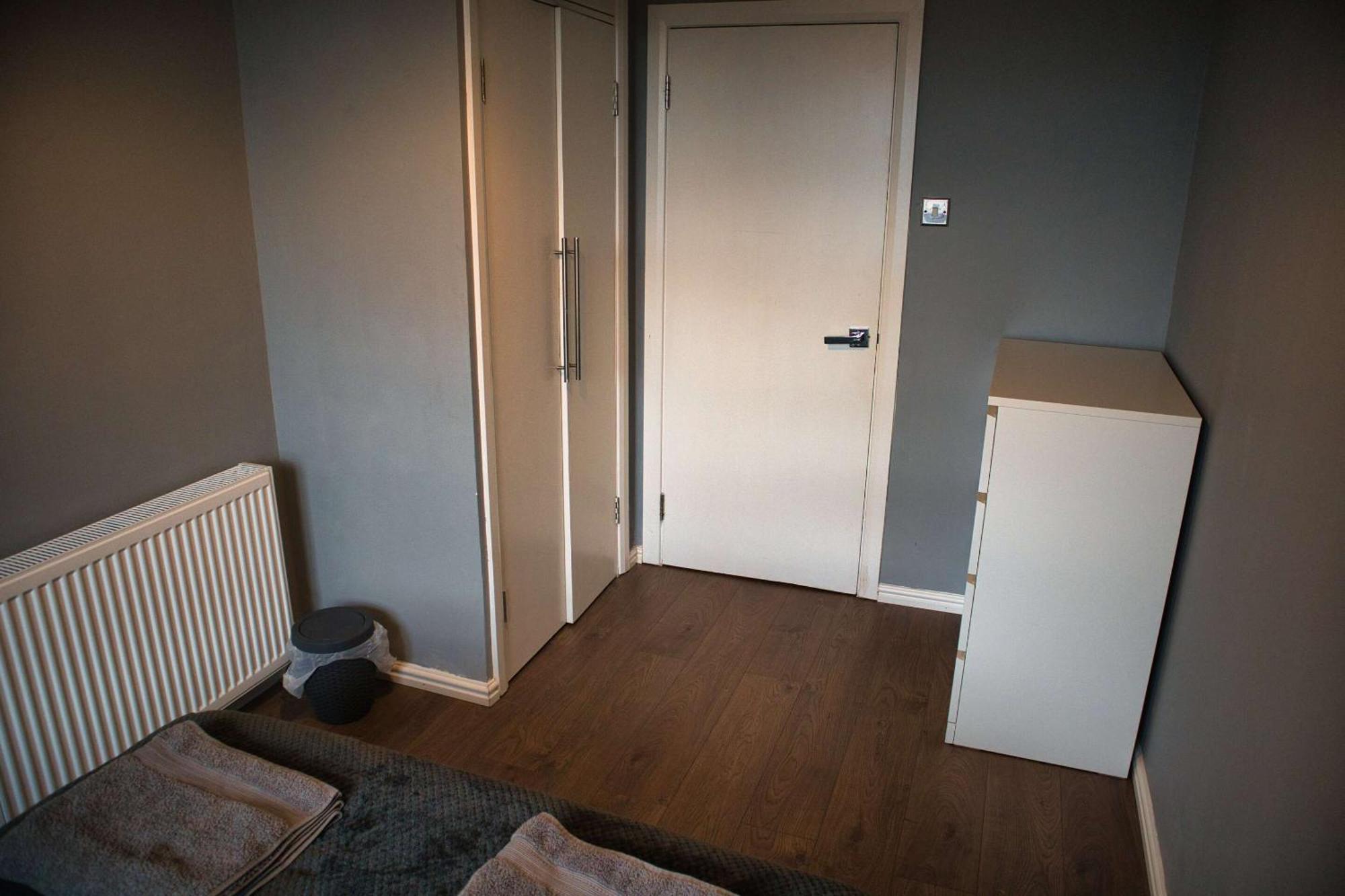 Beautiful 3-Bed Apartment At Swiss Cottage Лондон Екстериор снимка