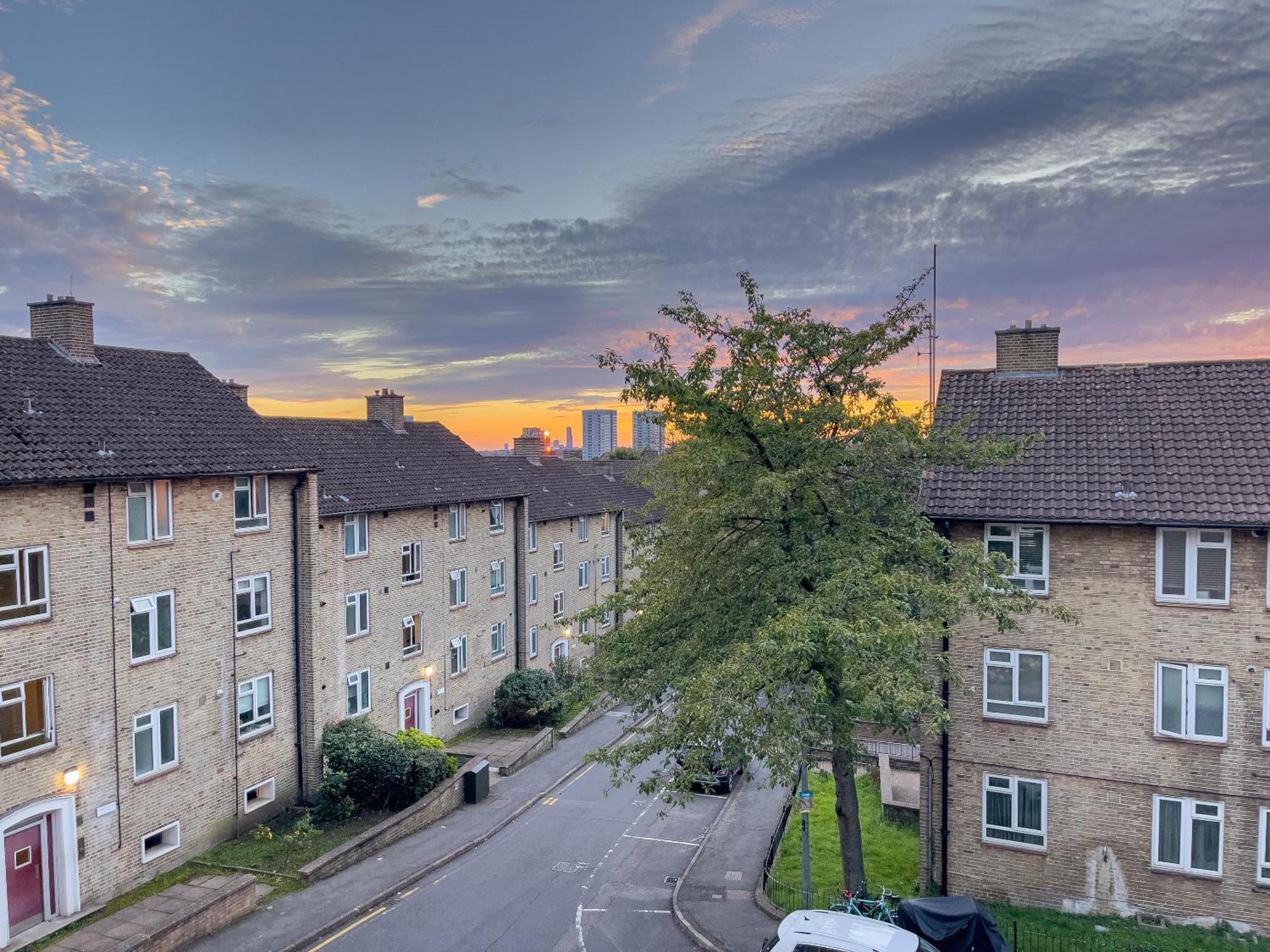 Beautiful 3-Bed Apartment At Swiss Cottage Лондон Екстериор снимка